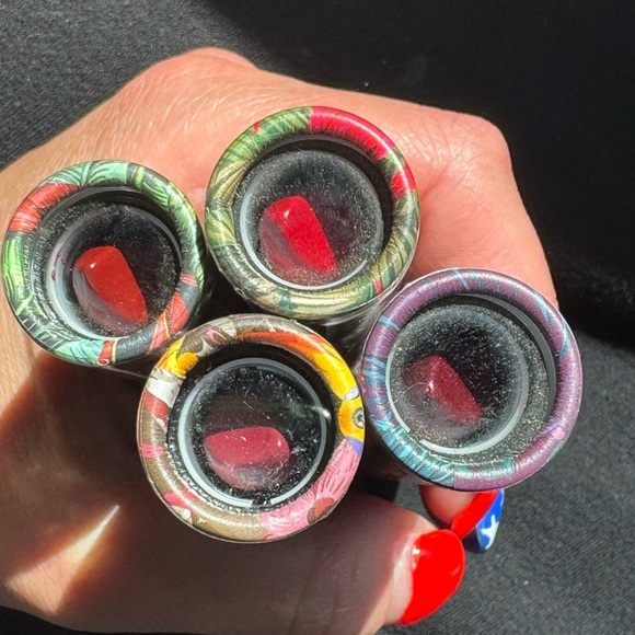 Almay Lip Vibes Lipstick Collection - Picture 4 of 4